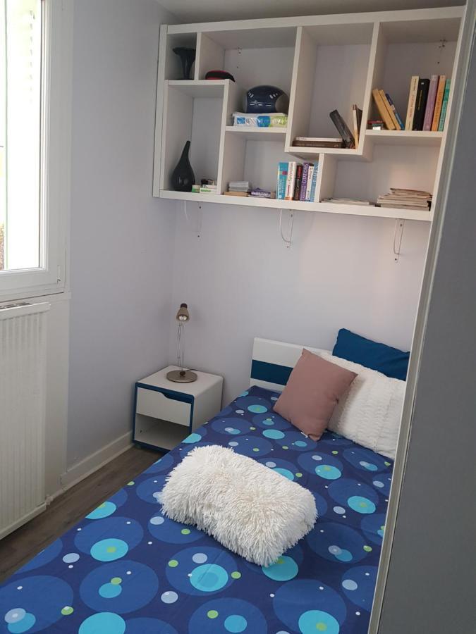 Chambres A Louer Dans Appartement Balcon - Wifi - Parking Gratuit Nevers Bagian luar foto