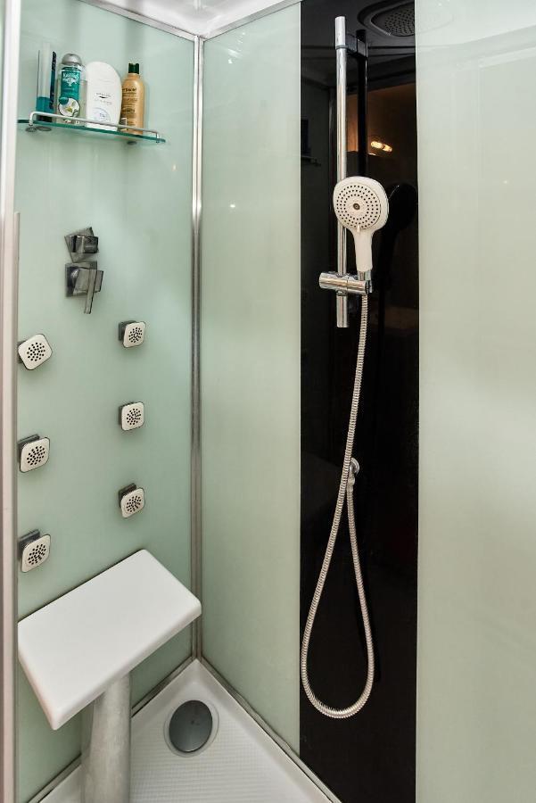 Chambres A Louer Dans Appartement Balcon - Wifi - Parking Gratuit Nevers Bagian luar foto