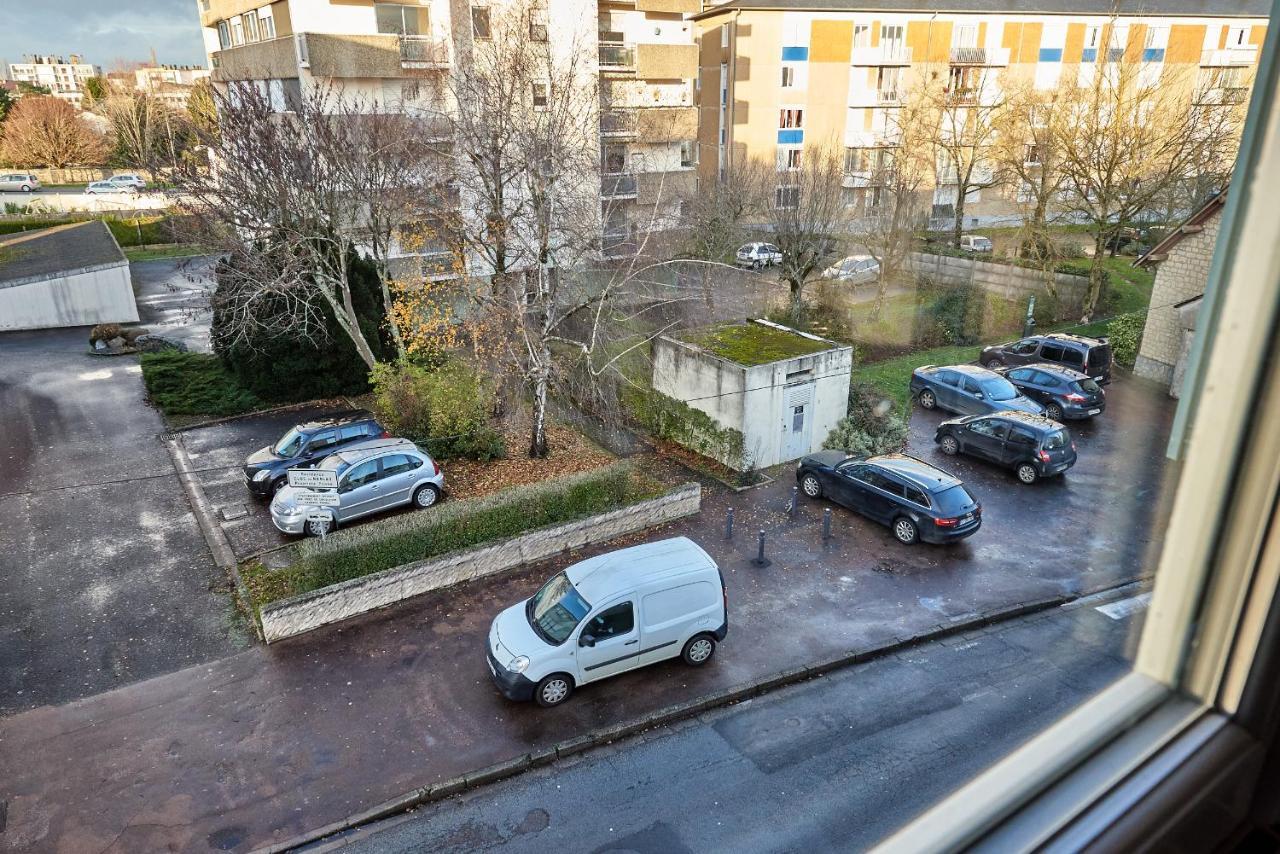 Chambres A Louer Dans Appartement Balcon - Wifi - Parking Gratuit Nevers Bagian luar foto