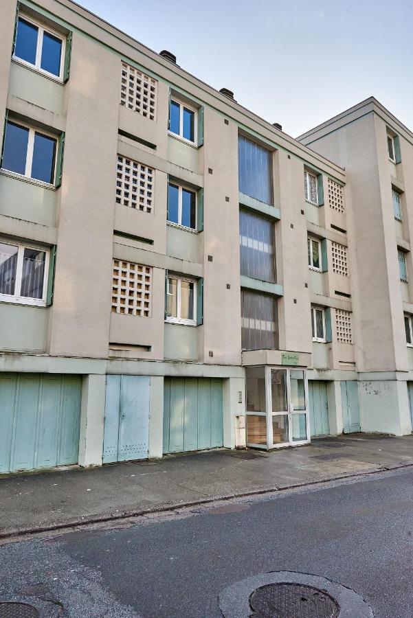 Chambres A Louer Dans Appartement Balcon - Wifi - Parking Gratuit Nevers Bagian luar foto